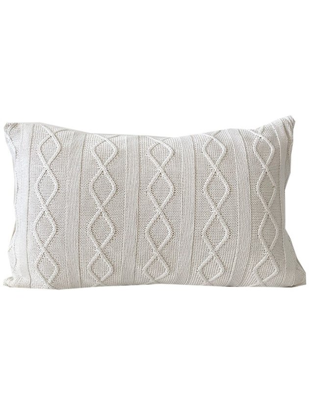 almofada baguete croche off white cortbras lili casa