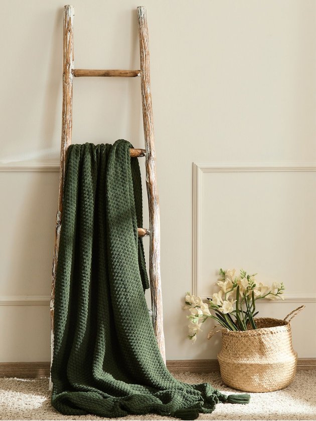 1pc knitted fabric blanket boho dark green tassel decor blanket for bed